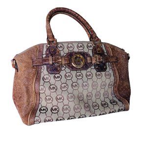 SUPER ROOMY MICHAEL KORS HUDSON MOCHA OSTRICH LOGO BAG